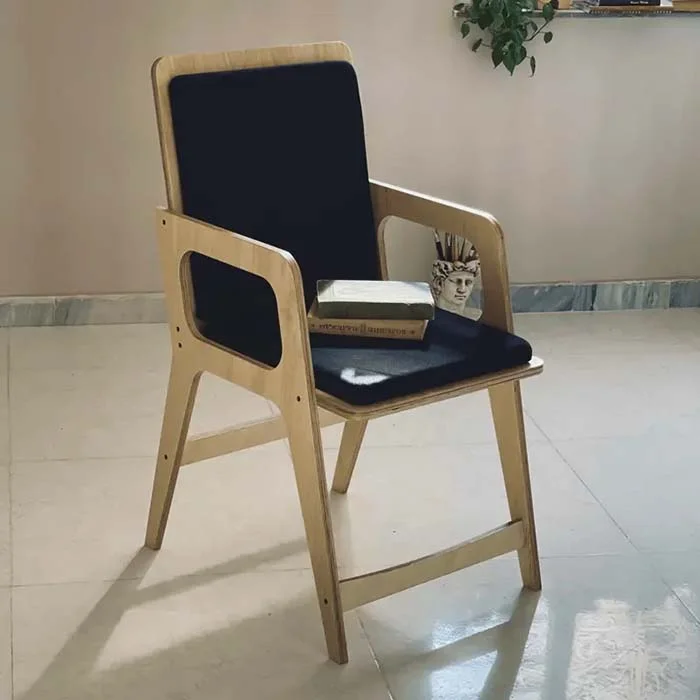 صندلی چوبی با کفی مخمل گودوود صندلی چوبی با کفی مخمل گودوود