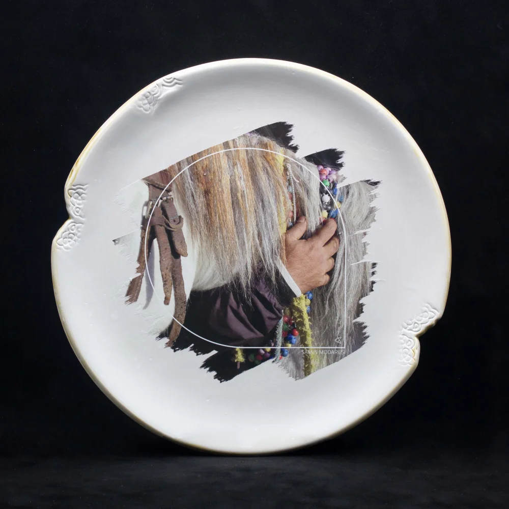 آغوش امن - اثر سمین مدرسی آغوش امن - اثر سمین مدرسی